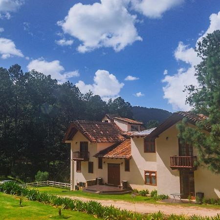 Cortijo La Casona & Bungalow Al Pie De La Montana Сан-Крістобаль-де-лас-Касас Екстер'єр фото