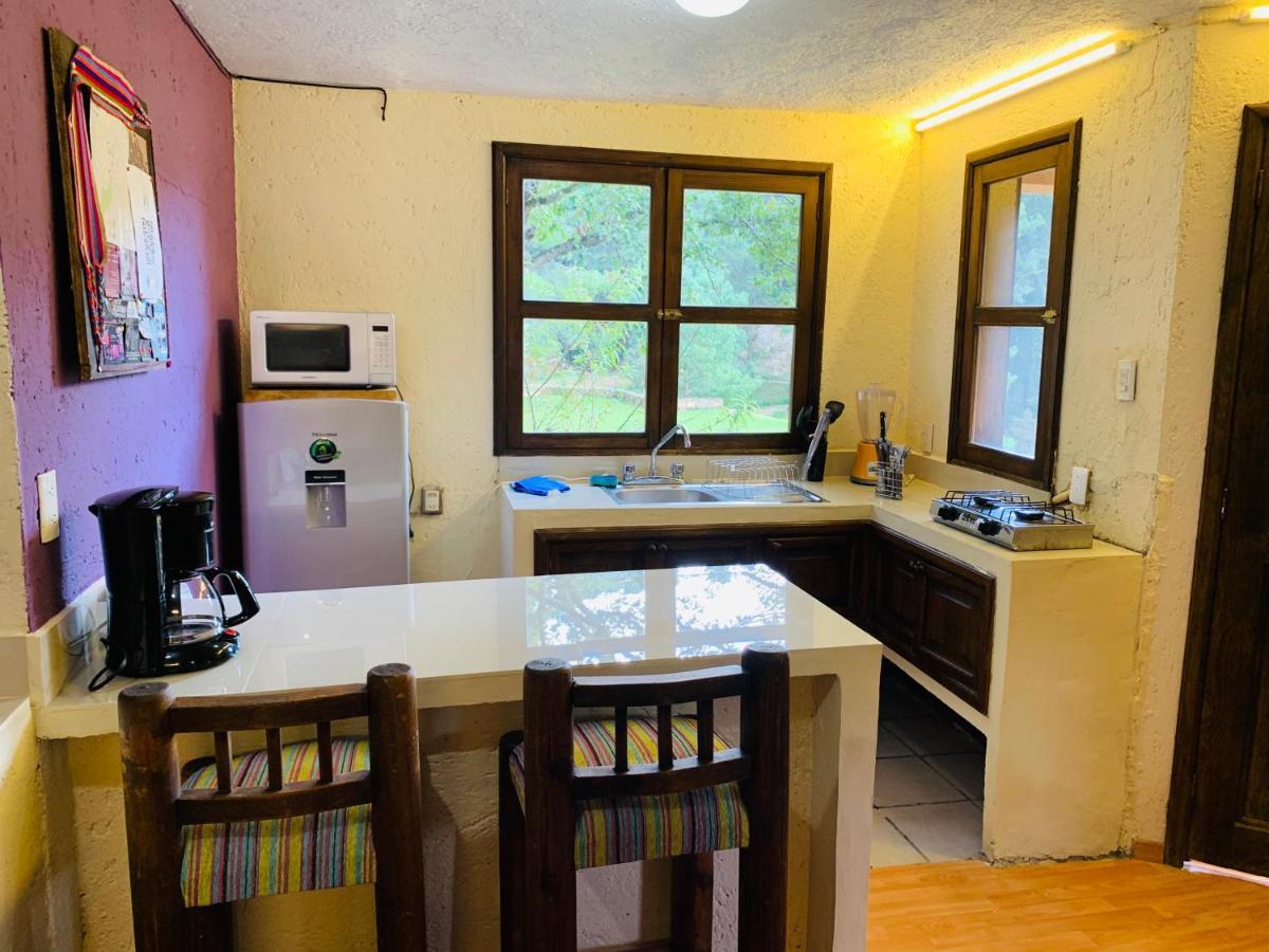 Cortijo La Casona & Bungalow Al Pie De La Montana Сан-Крістобаль-де-лас-Касас Екстер'єр фото
