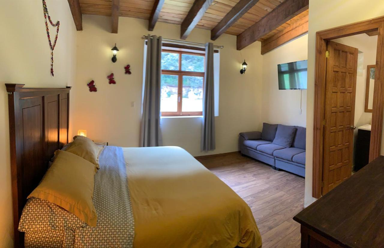 Cortijo La Casona & Bungalow Al Pie De La Montana Сан-Крістобаль-де-лас-Касас Екстер'єр фото