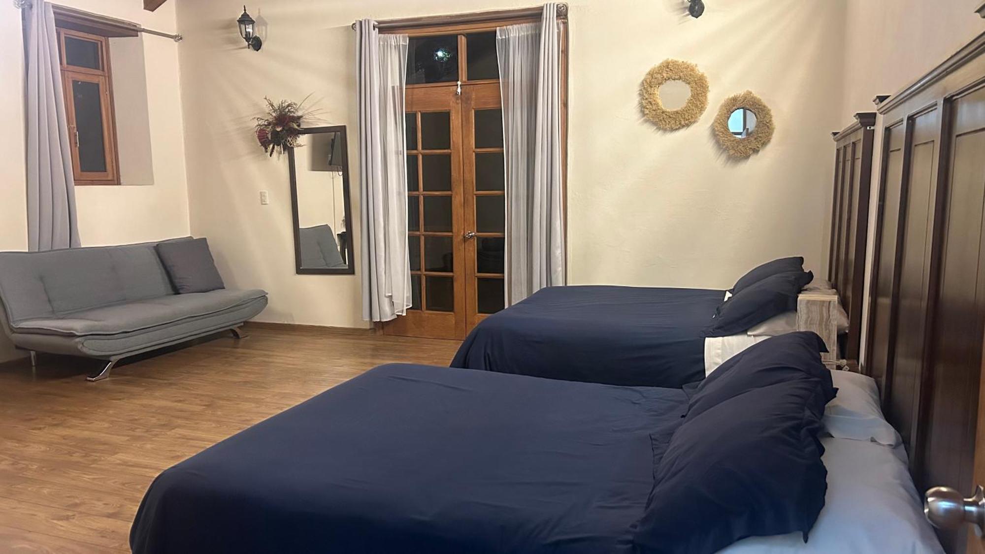 Cortijo La Casona & Bungalow Al Pie De La Montana Сан-Крістобаль-де-лас-Касас Екстер'єр фото