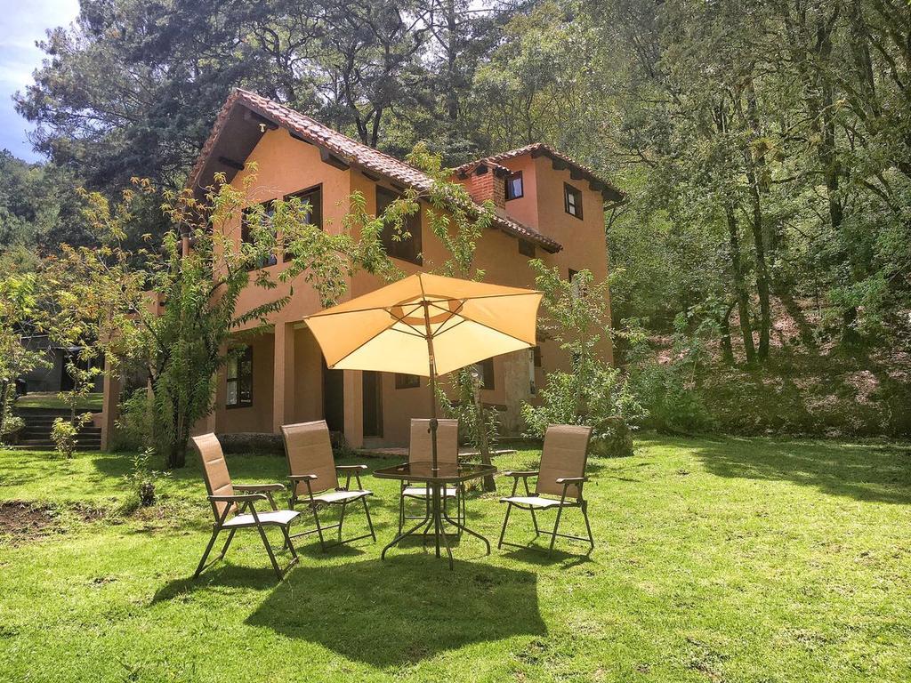 Cortijo La Casona & Bungalow Al Pie De La Montana Сан-Крістобаль-де-лас-Касас Екстер'єр фото