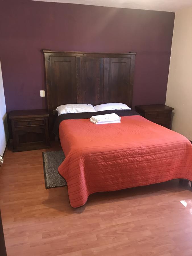 Cortijo La Casona & Bungalow Al Pie De La Montana Сан-Крістобаль-де-лас-Касас Екстер'єр фото