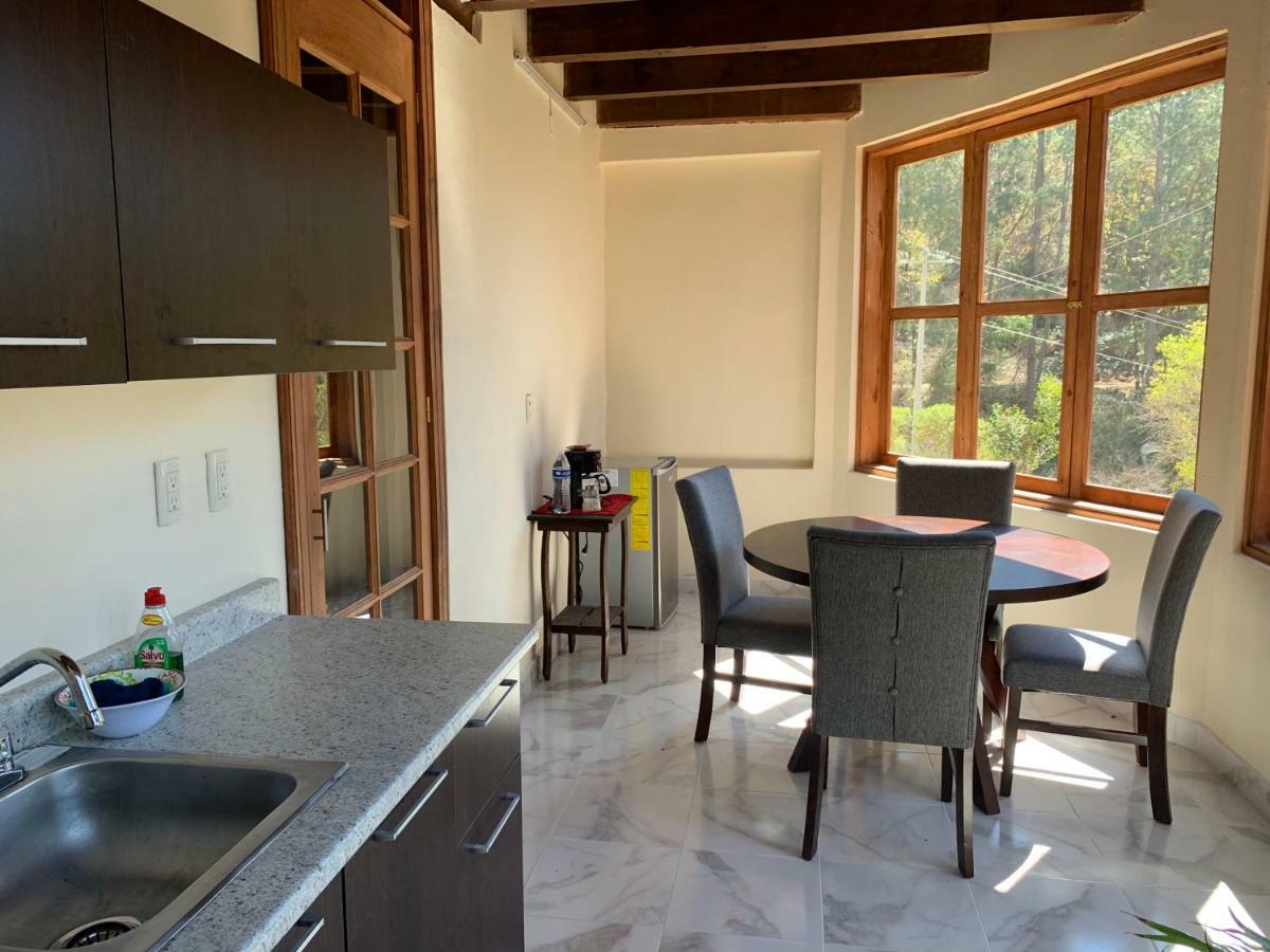 Cortijo La Casona & Bungalow Al Pie De La Montana Сан-Крістобаль-де-лас-Касас Екстер'єр фото